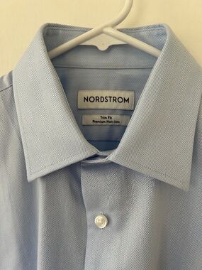 Nordstrom Trim Fit Non-Iron Light Blue Herringbone Dress Shirt 15.5 32/33